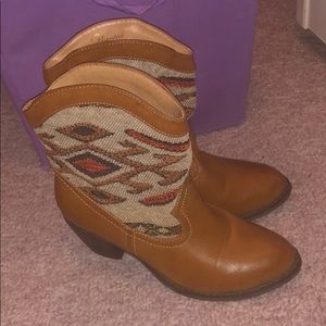 Brown Aztec patterned boots